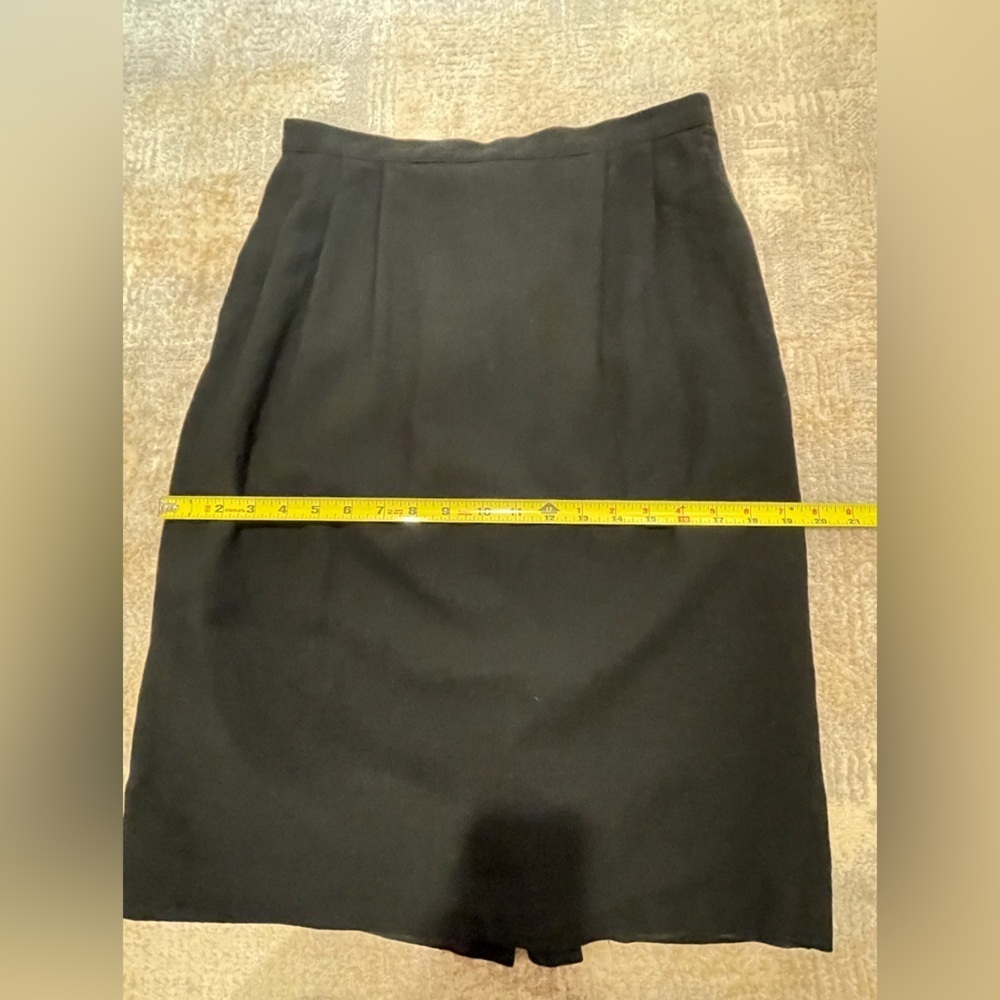 Vintage Black 100% Wool Fully Lined Pencil Skirt, Size 12, Has Pockets! - Picture 8 of 11